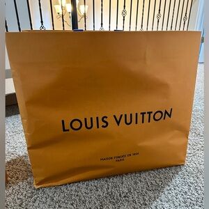XL Louis Vuitton bag